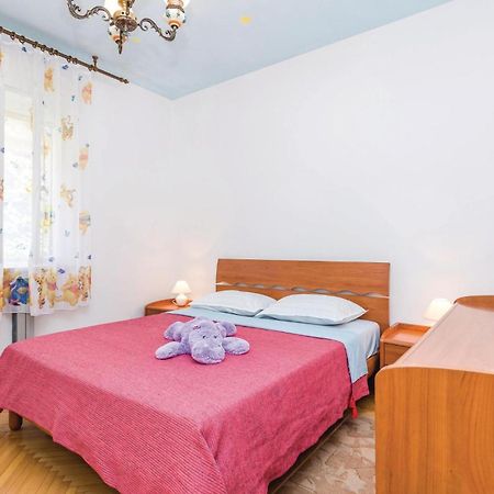 Nice Apartment In Lovran With Kitchen 外观 照片