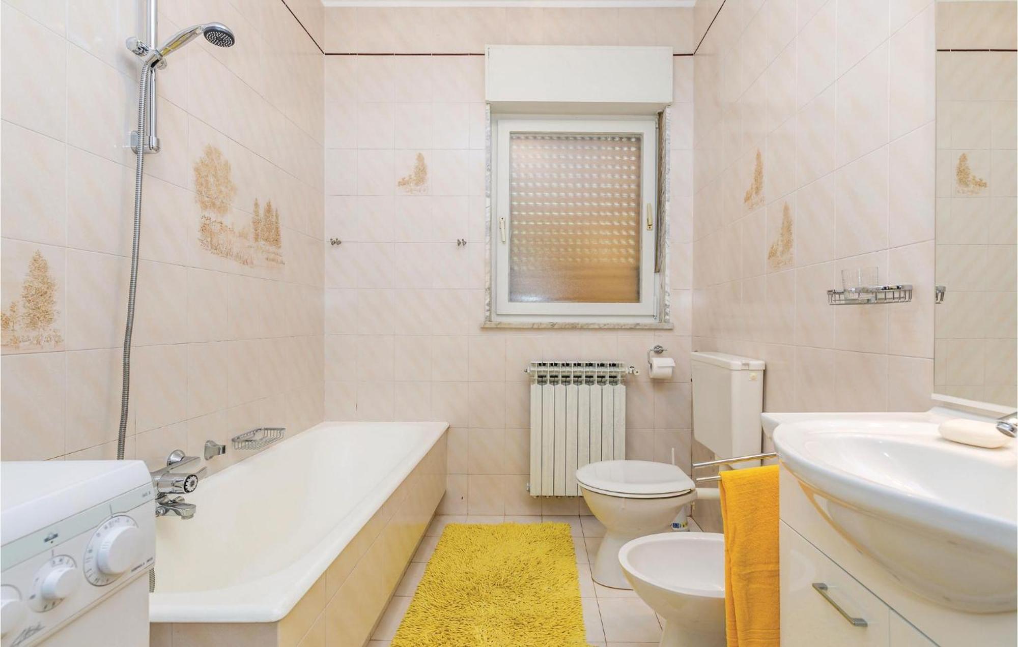 Nice Apartment In Lovran With Kitchen 外观 照片