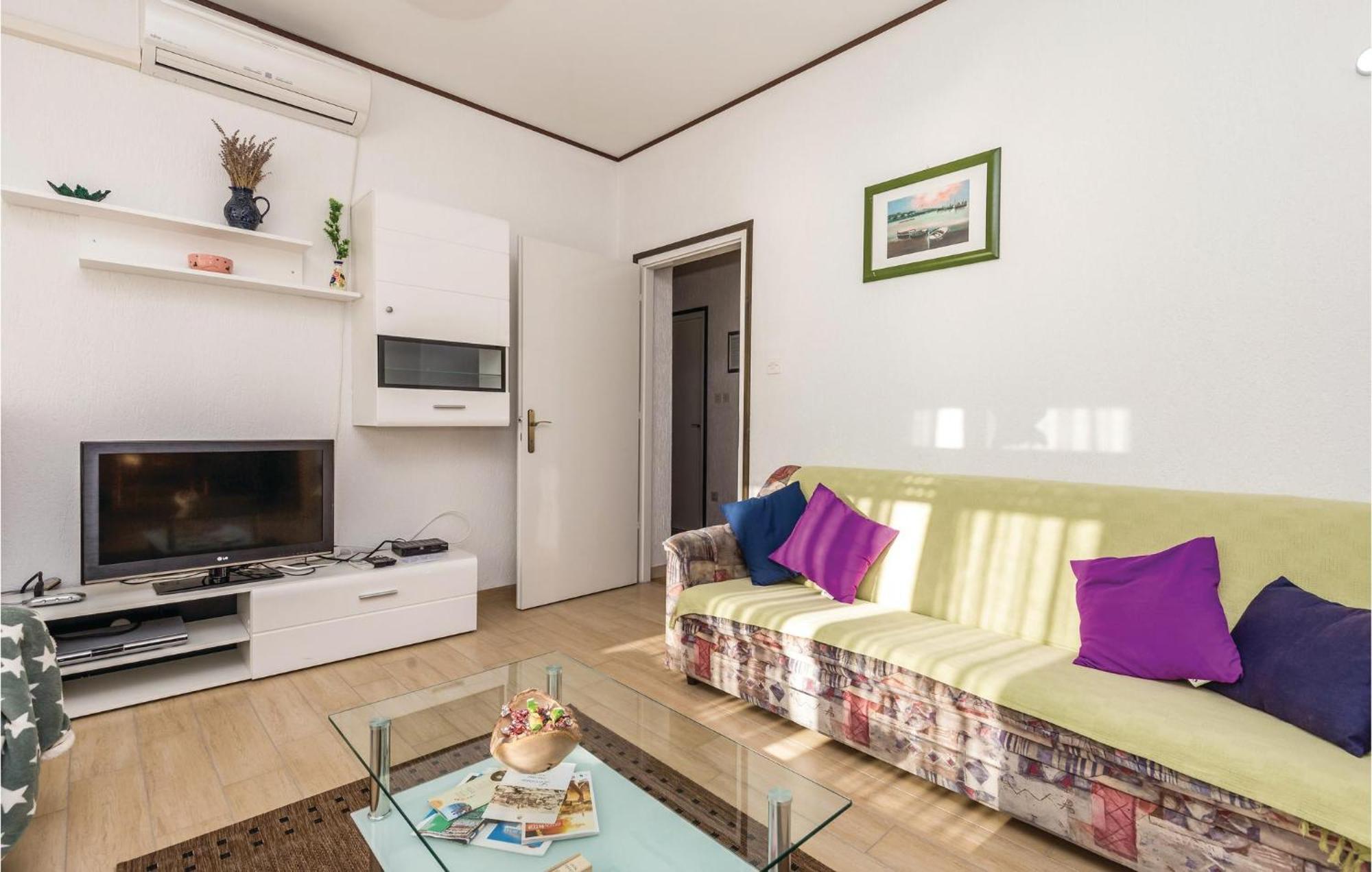 Nice Apartment In Lovran With Kitchen 外观 照片