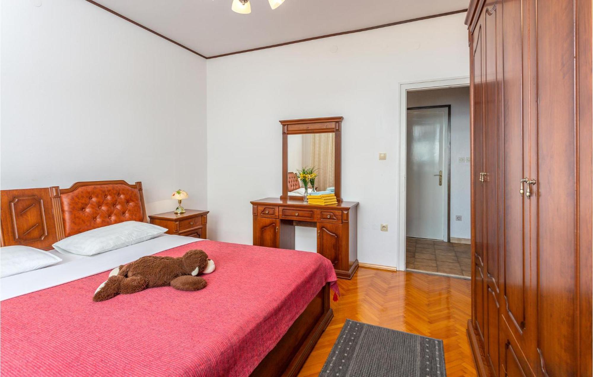 Nice Apartment In Lovran With Kitchen 外观 照片