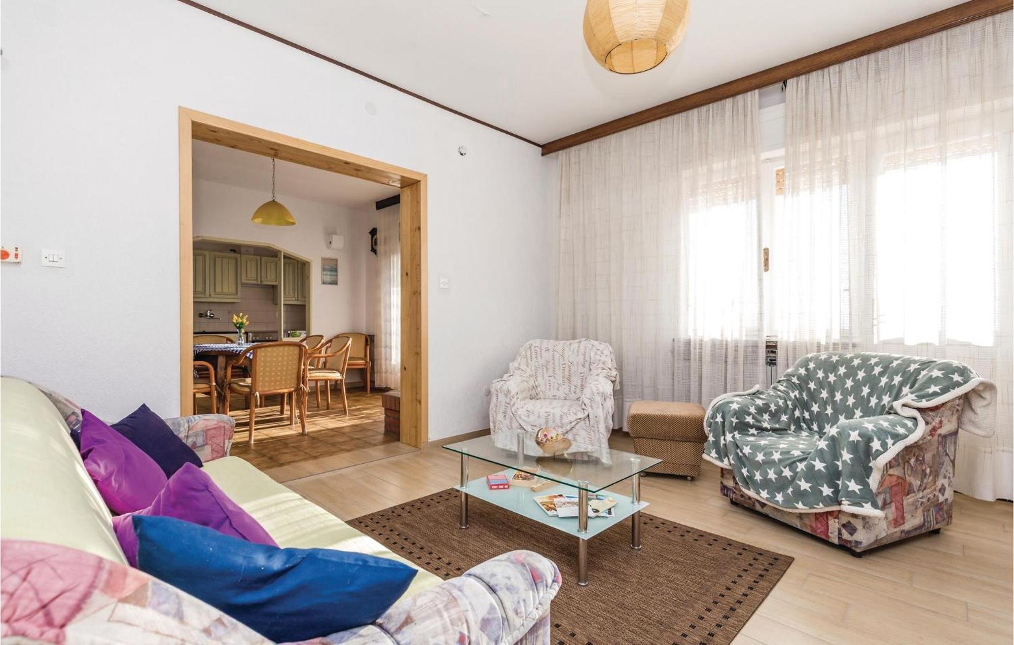 Nice Apartment In Lovran With Kitchen 外观 照片